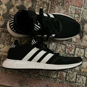 Mens Adidas Tennis Shoes (could be used for men’s or women’s) size 10!